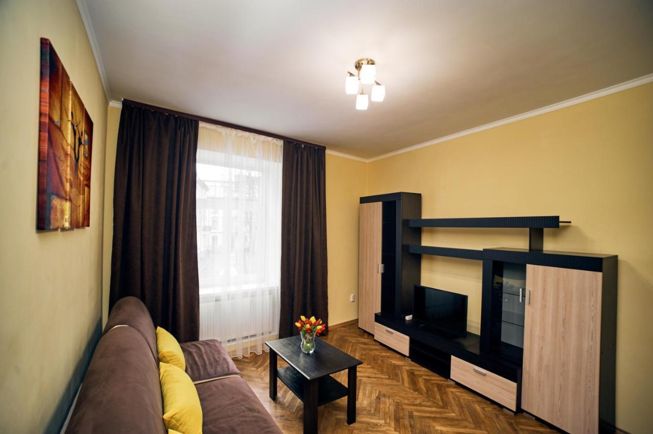 Apartments Near Potocki Palace Leopoli Esterno foto